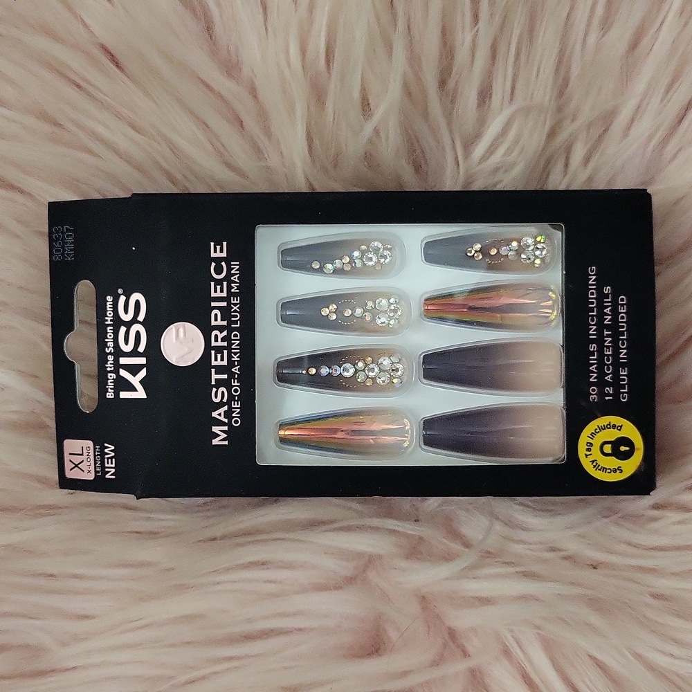 Brand New KISS MASTERPIECE False Nails-XL